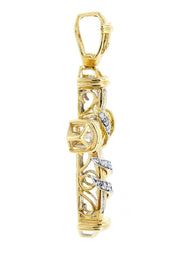Diamond Cross Pendant | 0.7 Carats | 8.38 Grams