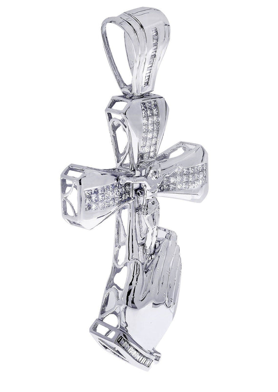 Diamond Cross Pendant| 3.6 Carats| 33.37 Grams