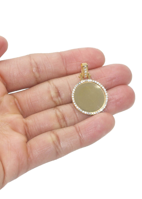 Diamond 10K/14K Yellow Gold Small Round Picture Pendant Necklace | Appx. 0.50 Carat