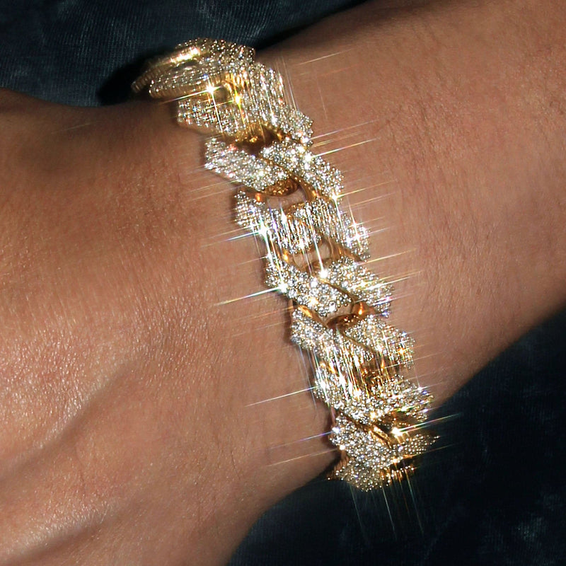 Diamond Miami Cuban Link Prong Bracelet ( 17 MM )