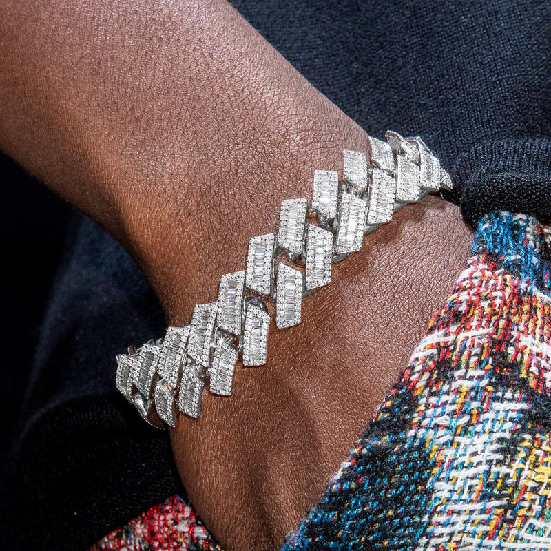 High End Jewelry - Diamond Iced Out Cuban Baguette Bracelet