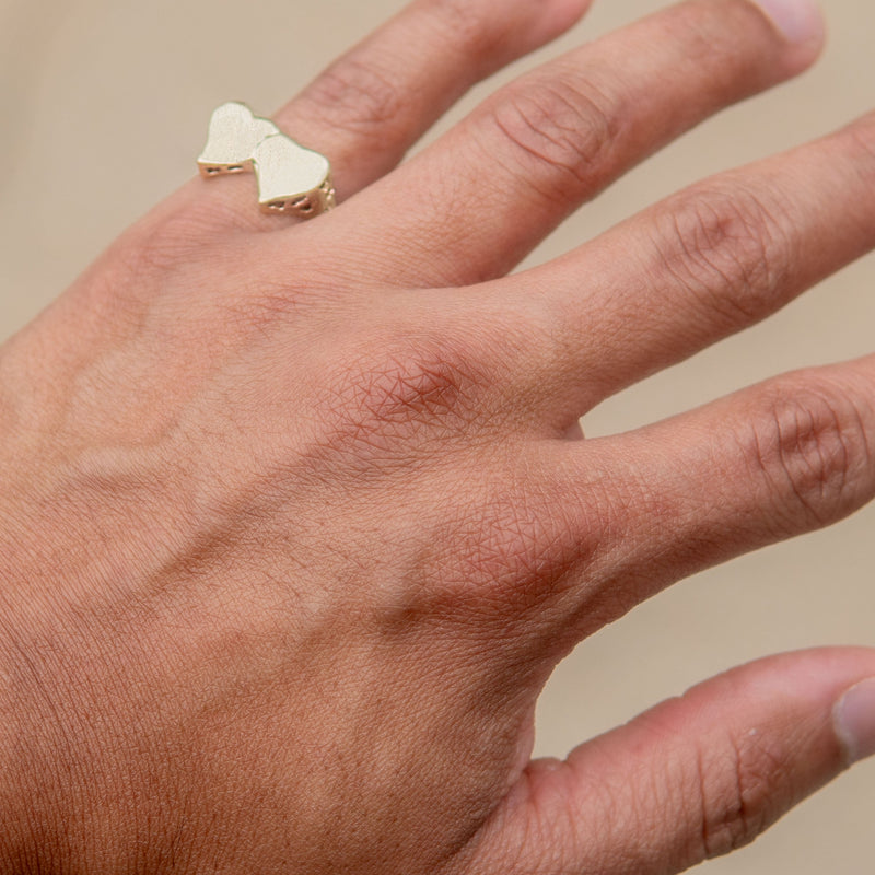Mens Hearts Signet Ring - 10K Gold | 3.3 Grams