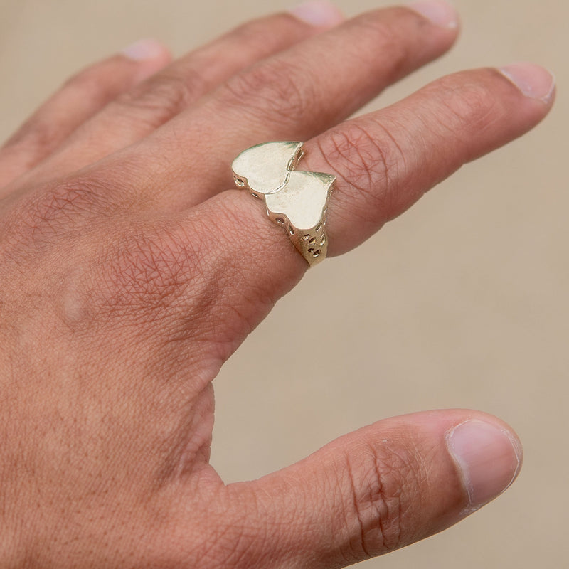Mens Hearts Signet Ring - 10K Gold | 7 Grams