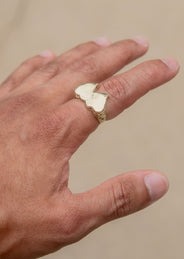 Mens Hearts Signet Ring - 10K Gold | 7 Grams