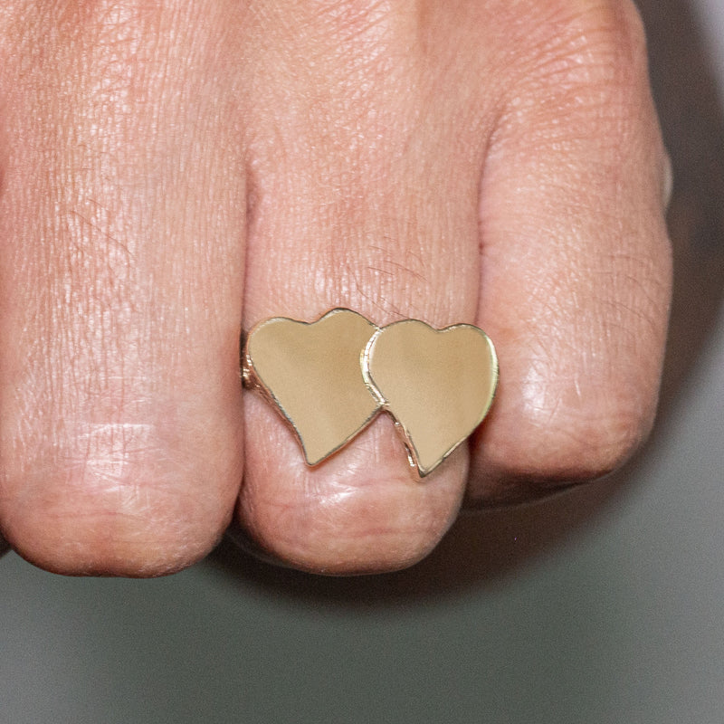Mens Hearts Signet Ring - 10K Gold | 7 Grams