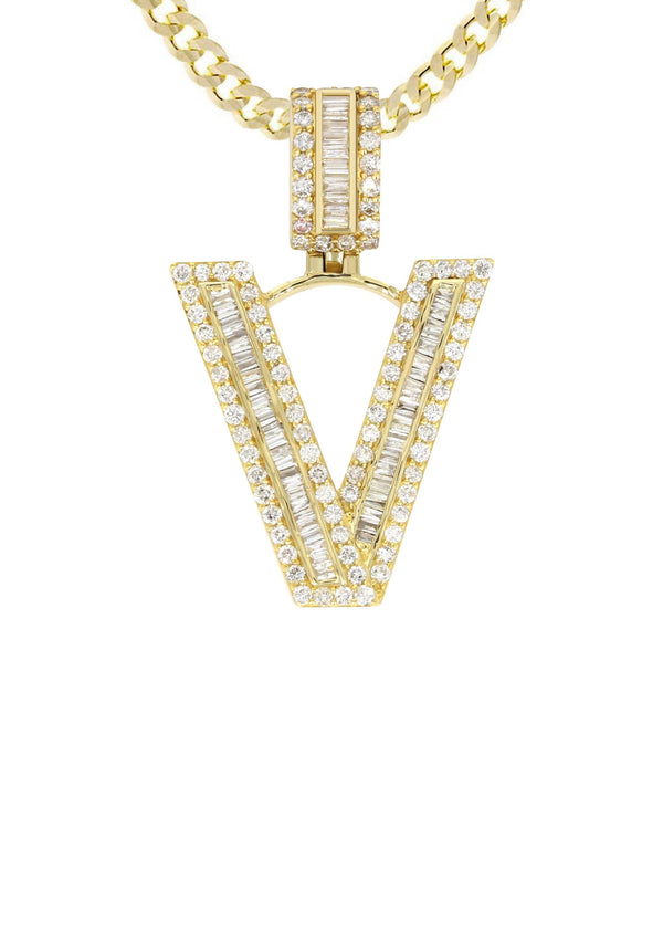 14K Yellow Gold Letter "V" Baguette Diamond Necklace | 1.81 Carats